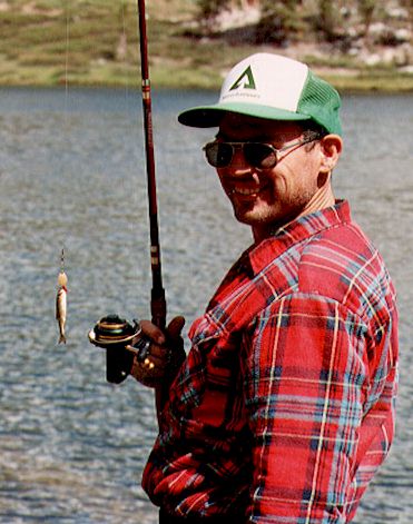Copy of tinyfish.jpg (44344 bytes)